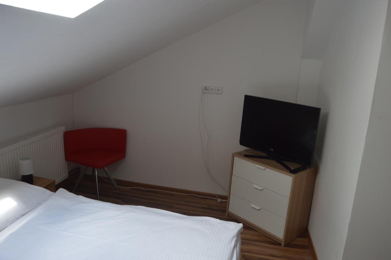 Penzion Rafaella Ceska Kamenice Exterior foto