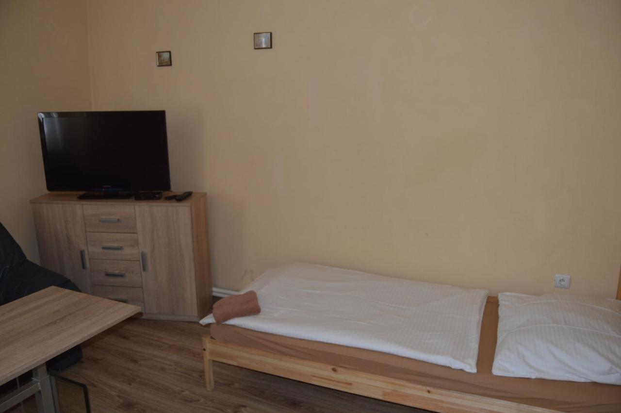 Penzion Rafaella Ceska Kamenice Exterior foto